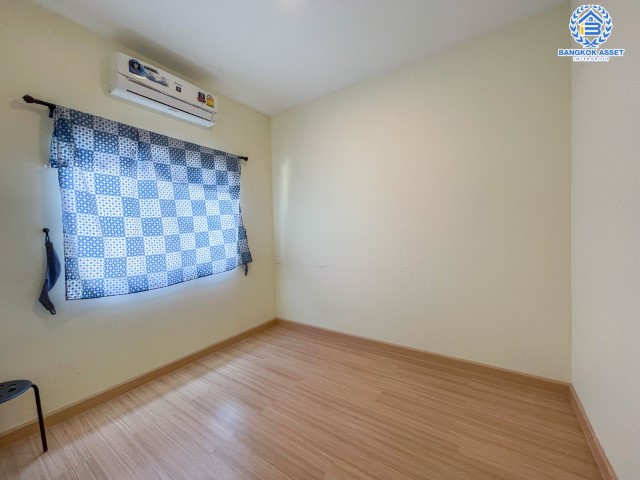 *****ทาวน์เฮ้าส์มือสองย่านกรุงเทพฯ ม.กัสโต้ เพชรเกษม-ทวีวัฒนา เนื้อที่มากถึง 21.6 ตร.ว. ฟังก์ชัน 3 ห้องนอน 2 ห้องน้ำ 2 ที่จอดรถ บ้านต่อเติมครัว และโรงจอดรถพร้อมแล้ว บนทำเลเชื่อมต่อถ.เลียบคลองทวีวัฒนา, ถ.เพชรเกษม, ถ.พุทธมณฑลสาย 3, ถ.บรมราชชนนี จองด่วน!